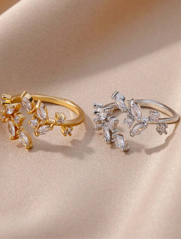 LYRA Leaf Ring - 18k Gold Plated - Resizable