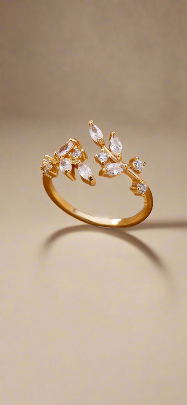 LYRA Leaf Ring - 18k Gold Plated - Resizable