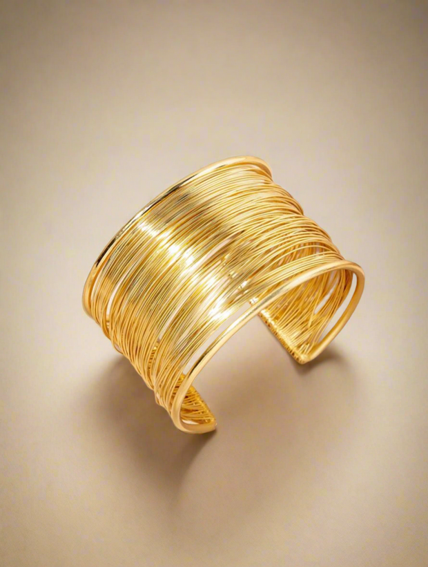 SORAYA Gold Cuff Bangle