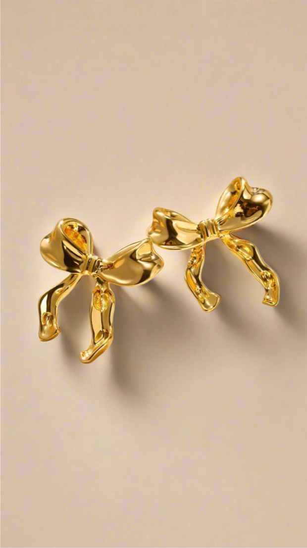 BLISS Bow studs - 18k Gold Plated