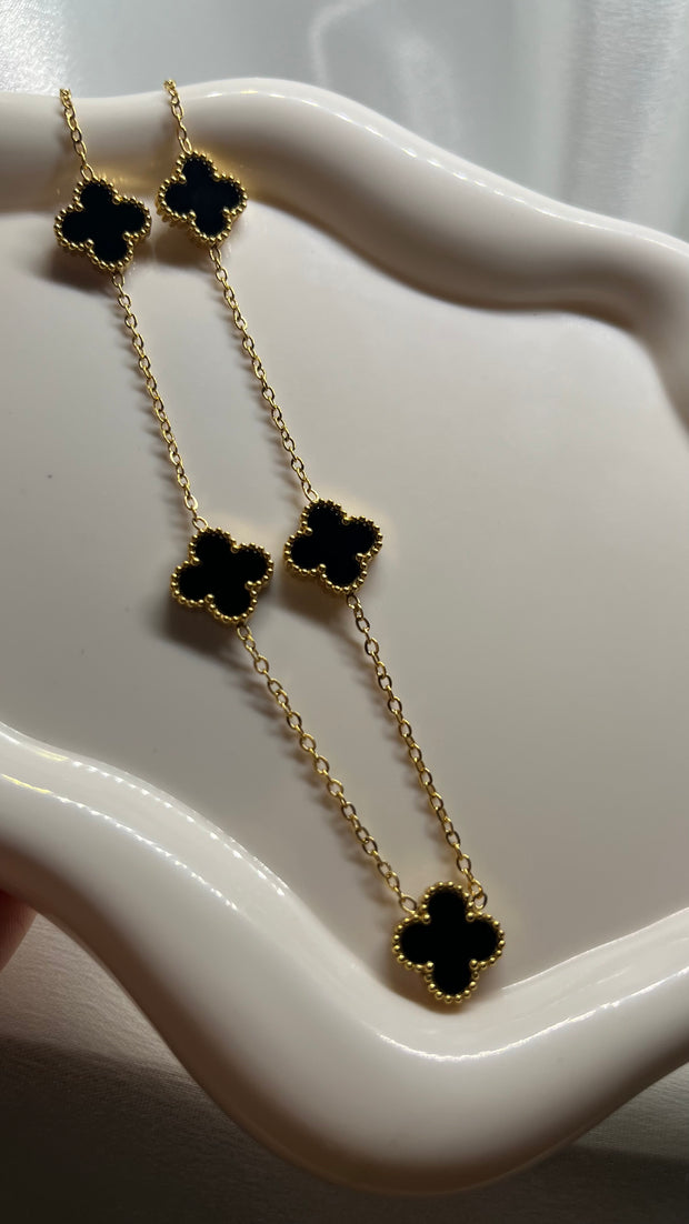 VIENNA Five Flower Necklace - 18k Gold Plated