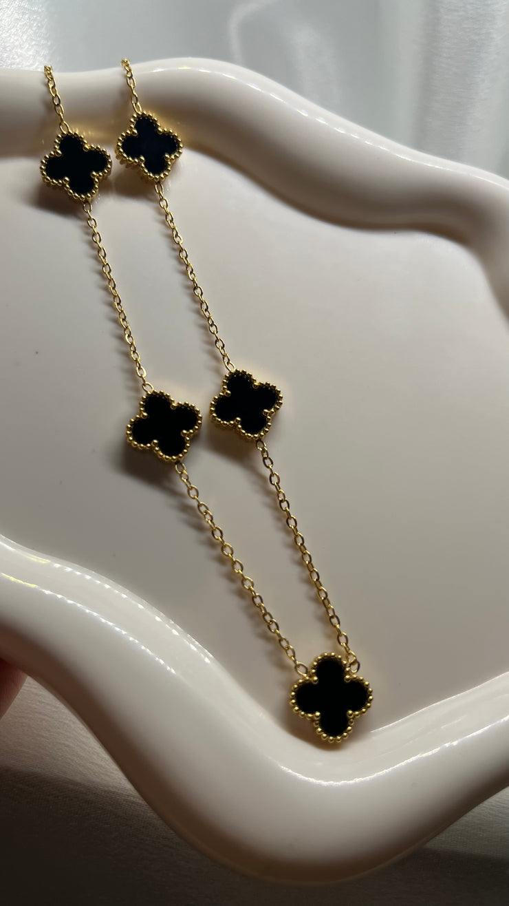 VIENNA Five Flower Necklace - 18k Gold Plated