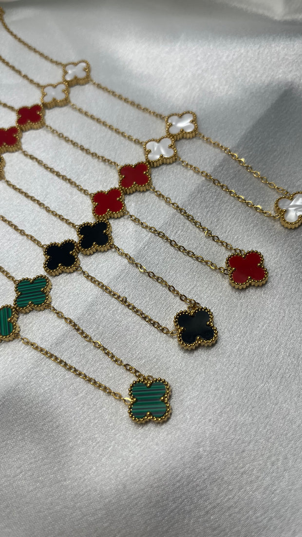 VIENNA Five Flower Necklace - 18k Gold Plated